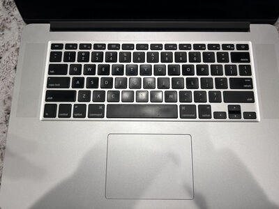 MacBook Pro 15" (Mid-2015) - 16GB RAM - Quad-Core i7 - All Ports!