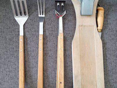 Bar B Que Utensils/ Filet Board