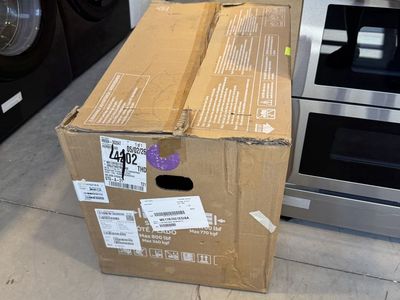 New scratch and dent Samsung - 1.7 Cu. Ft. Over-the-Range Microwave- Stainless Steel