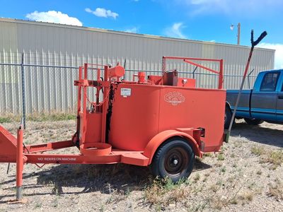 Crack sealer machine