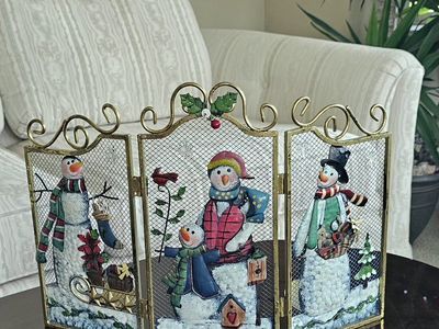 Winter Snowman Decorative 3-Panel Screen with Candle Holders in the back
18.5"Lx12.5"T