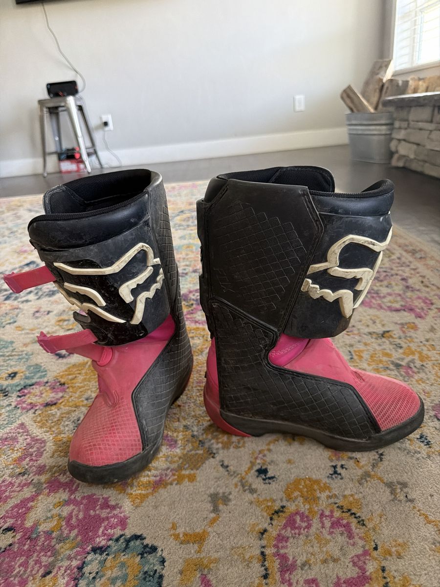 Fox Comp Youth Motocross Boots Black and Pink Size Y4
