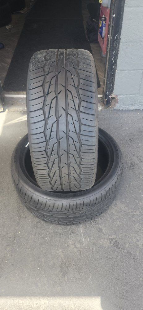 255/35R19 TOYO EXTENSA HP