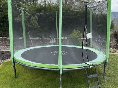 10 Feet Yorin Enclosed Trampoline With Ladder, 2 Years Old, good shape.