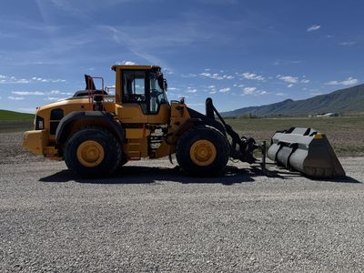 Volvo L110H Wheel Loader - Excellent Condition, Ready for Heavy-Duty Work