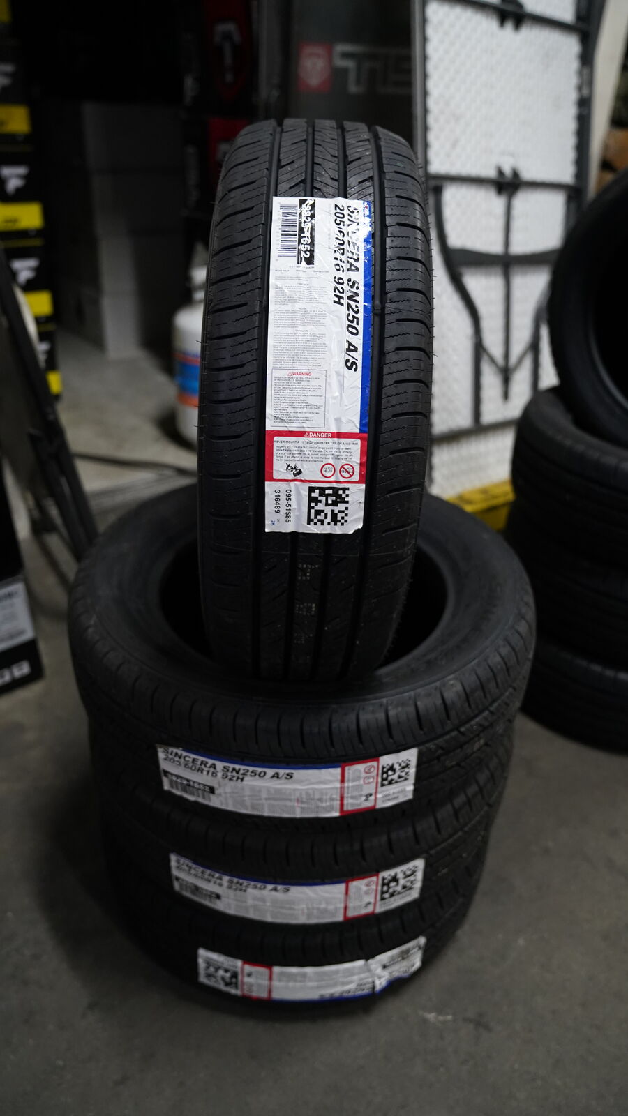 TIRES FALKEN 205-60-16