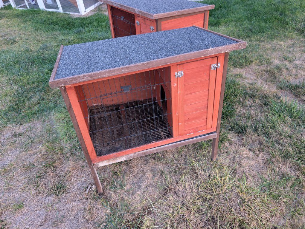 Bunny cage / Rabbit hutch