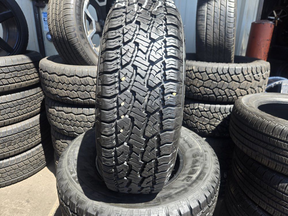 SET 235/75R15 TRAIL CUIDE ALL TERRAIN