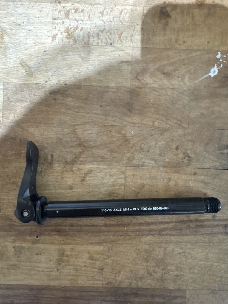 Fox quick Release Axle 120x15  , M14xP1.5