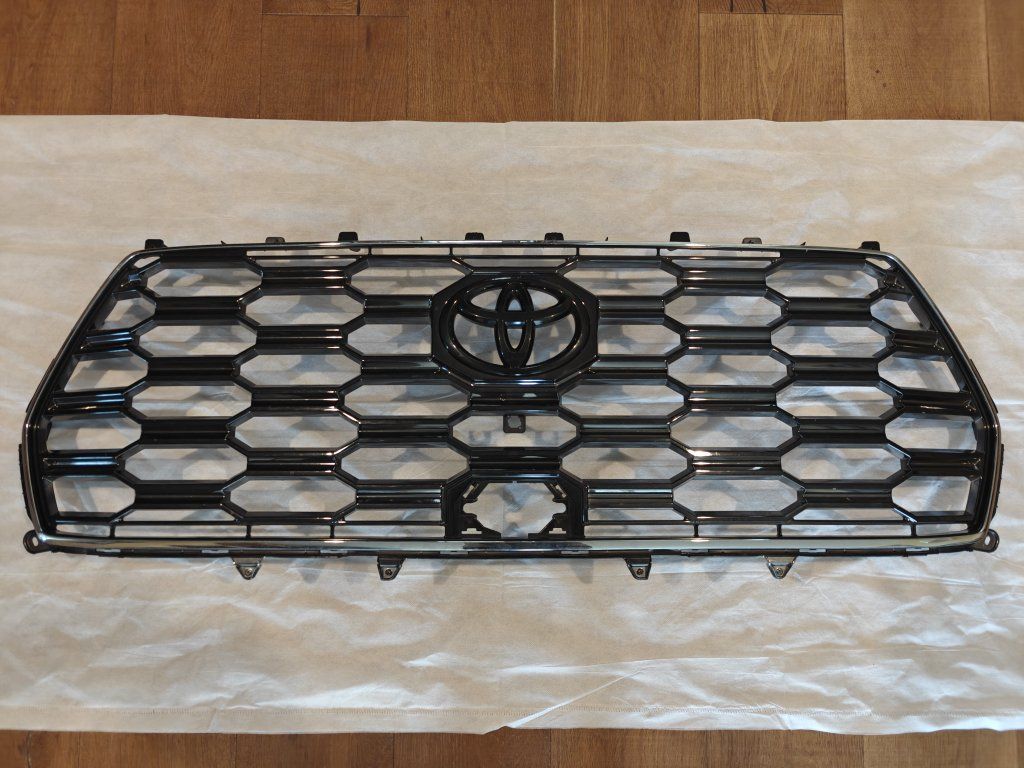 3rd gen Sequoia Platinum Grille / Grill