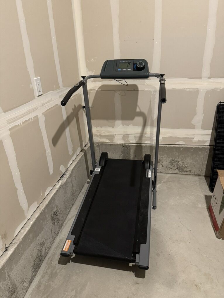 Portoable Incline exerpeutic 100xl treadmill