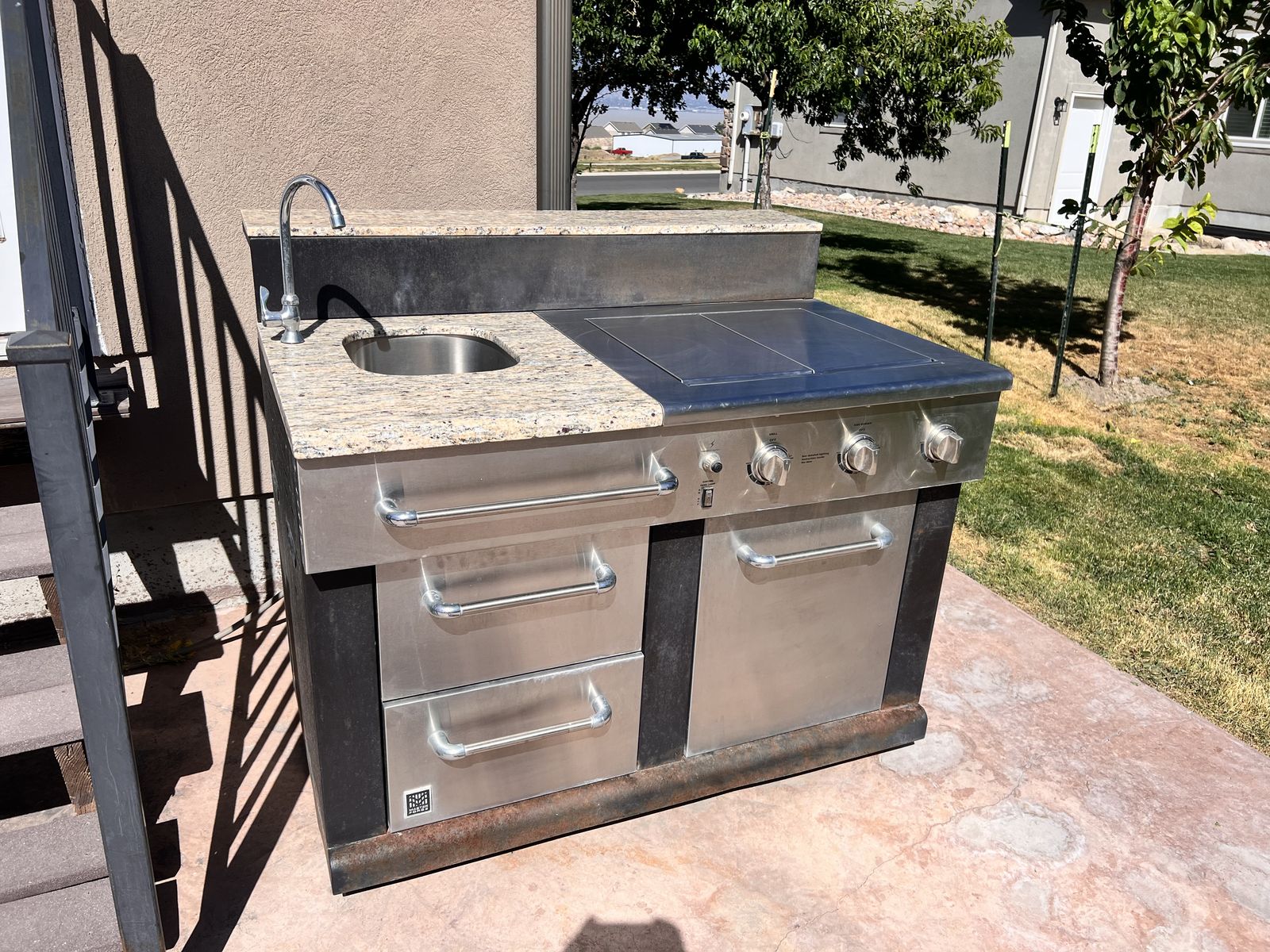 Grill and outdoor sink combo