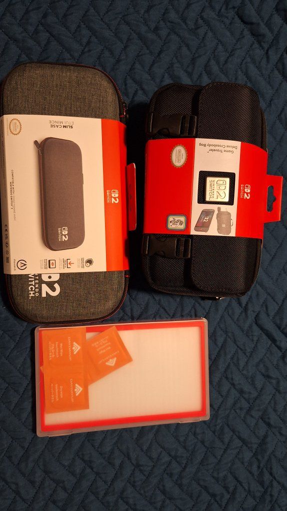 Nintendo Switch Slim Case & Deluxe Crossbody Bag - Gray - NEW
