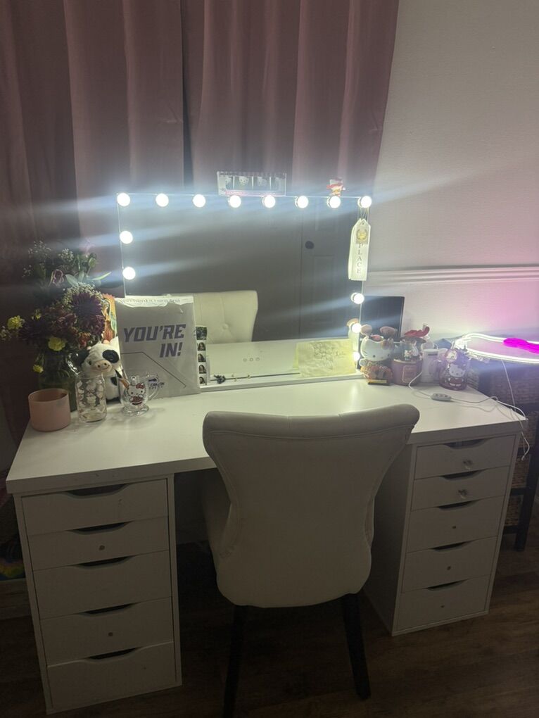 Makeup Vanity