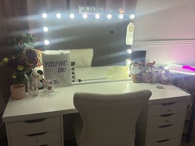 Makeup Vanity