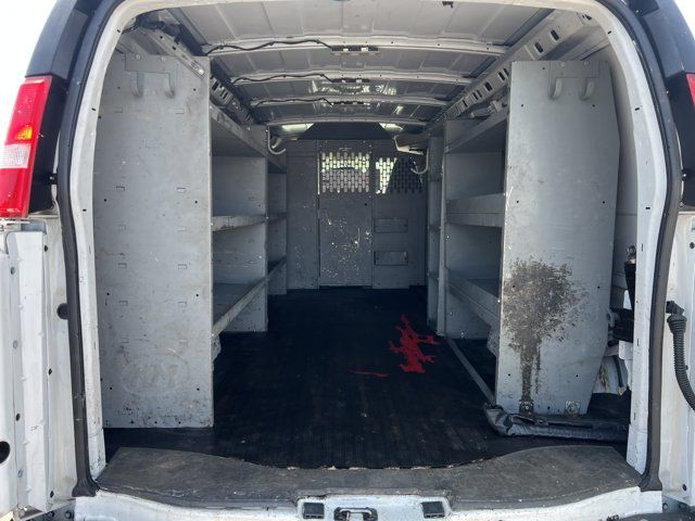 Main image 10