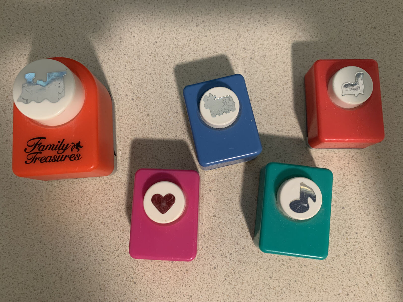 PAPER PUNCHES for scrapbooking and crafts Great!