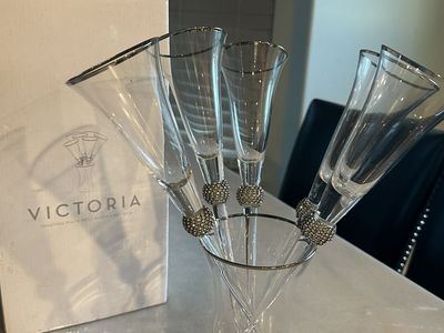 Victoria Toasting Flute with Holder Set - 5 Crystal Flutes & Stand, Embellished