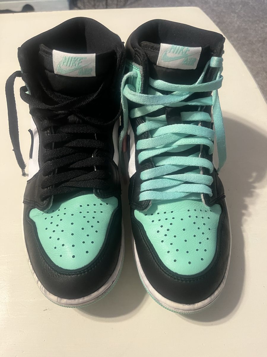 Nike Air Jordan 1 Retro High OG 'Green Glow' (or similar) - Size 8.5 Men's/10 Women's - Black/Green