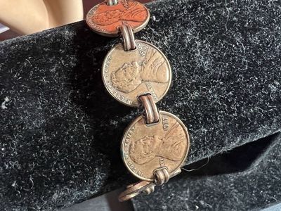 Vintage Penny Link Bracelet - Copper Clasp - Unique Lincoln Penny Design