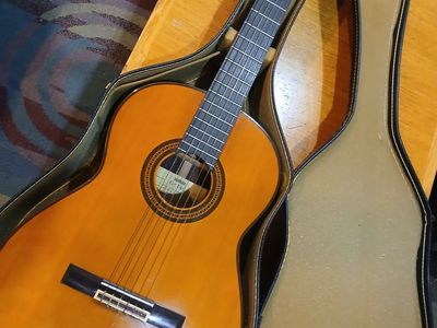 Yamaha G-240 acoustic classical guitar