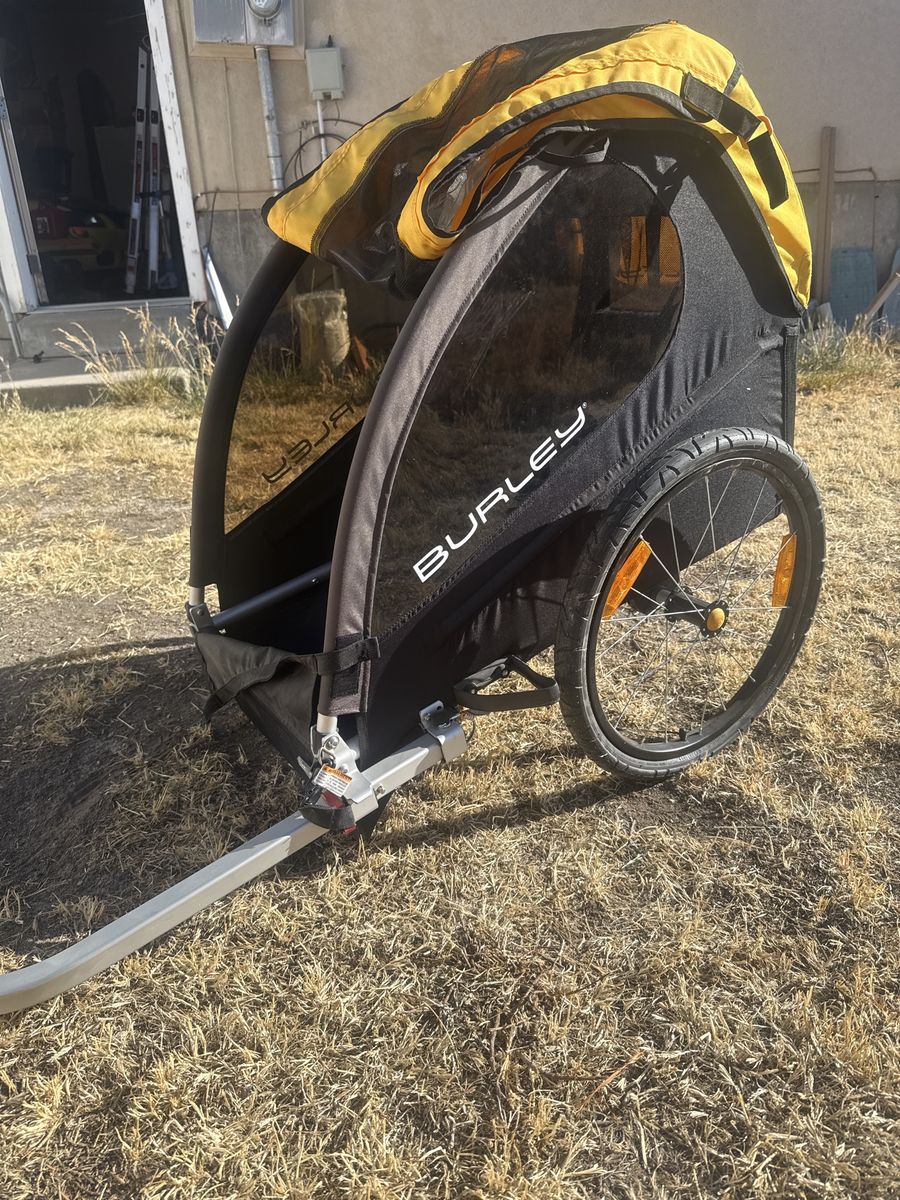 Burley Bee 1-Seat Kids Bike Trailer - Yellow & Black, Gently Used