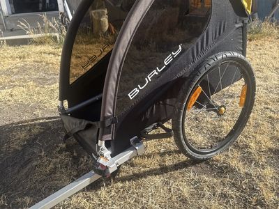 Burley Bee 1-Seat Kids Bike Trailer - Yellow & Black, Gently Used