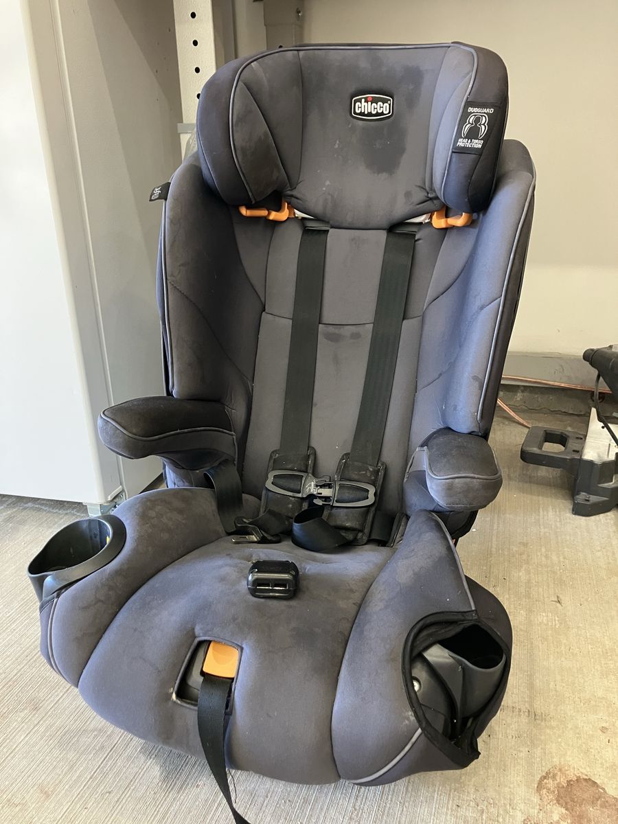Chicco Convertible Carseat