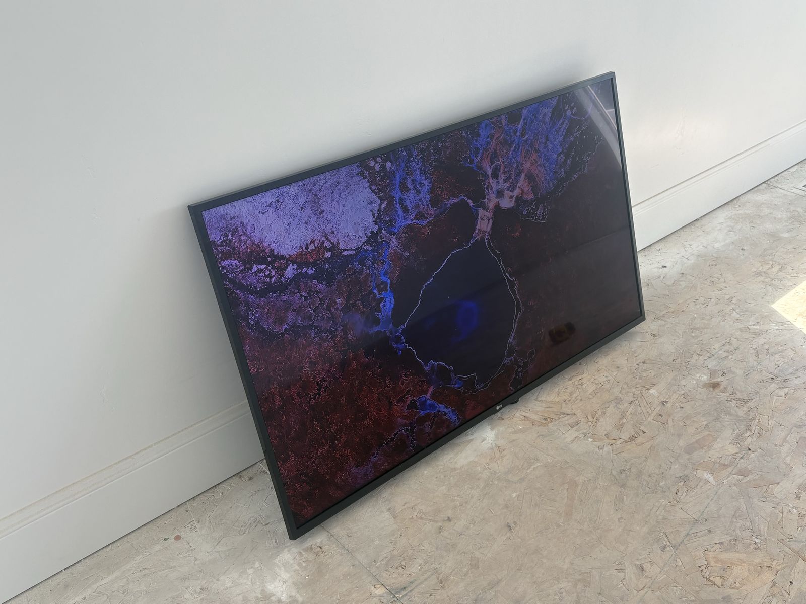 Main image 2