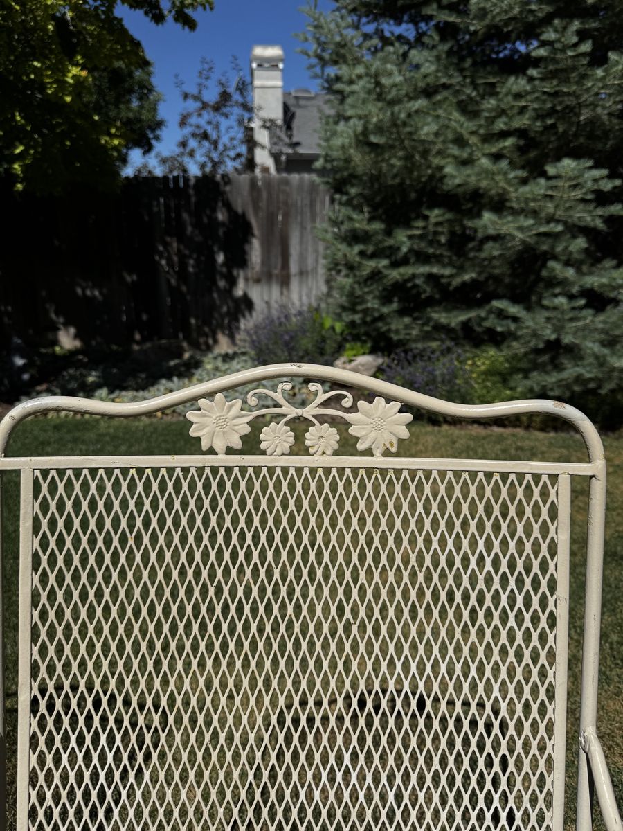 Main image 3
