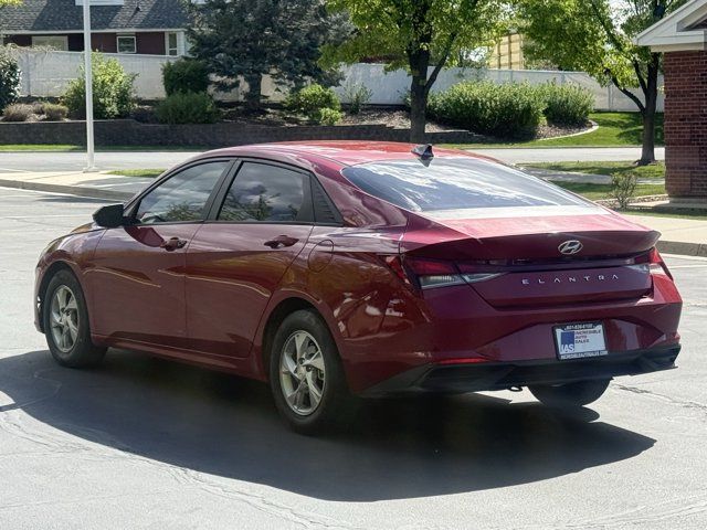 Main image 6