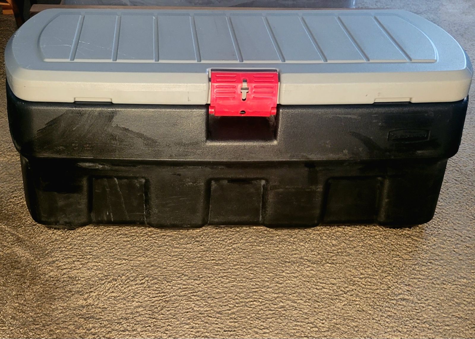 Rubbermaid 48 Gallon Action Packer Indoor & Outdoor Storage Box