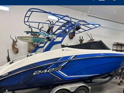 2019 Yamaha 242X E-series