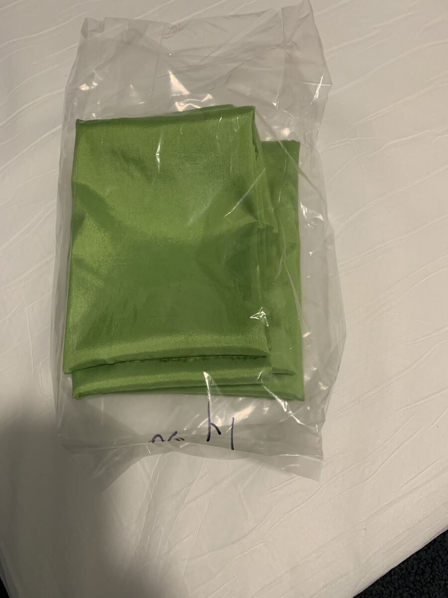 Fabric Green taffeta 59 in x 1 yard 30 in NEW