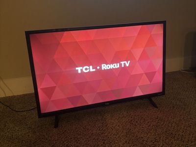 TCL 32” Roku Smart TV – Great Condition