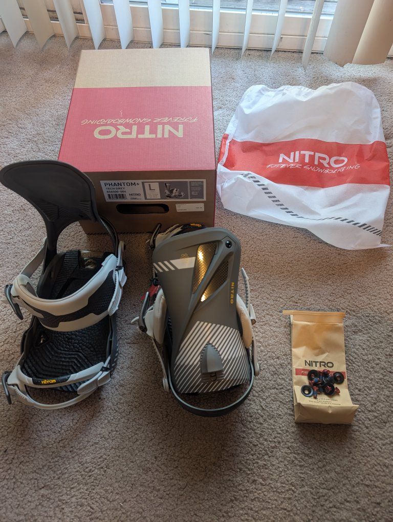Nitro Phantom + large snowboard bindings
