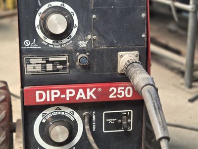 Airco Dip-Pak 250 Mig Welder