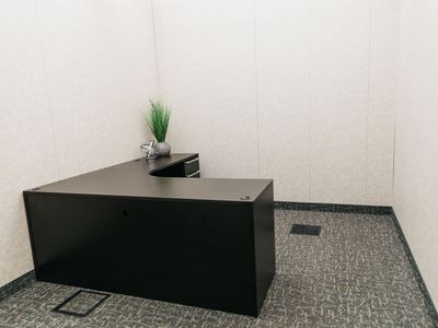 Private Office with Internet, Conference rooms, Kitchen, Print/Copy etc.