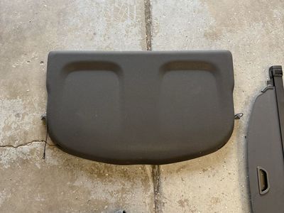 Mercedes-Benz rear cargo cover / parcel shelf assembly