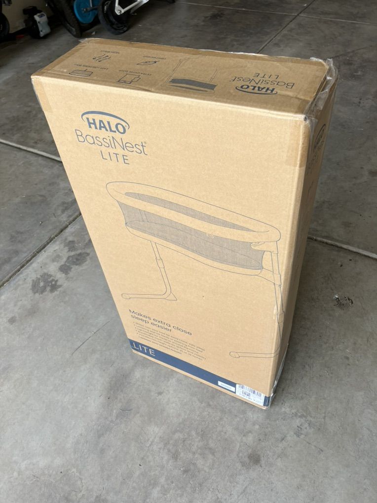 New Halo Bassinest LITE