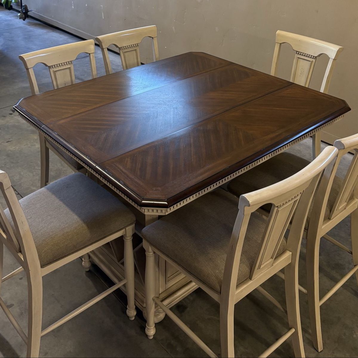 8 Piece Dining Set - Arcadia Bisque Counter Height Island Table (leaf included) & 6 24" counter stools with backs