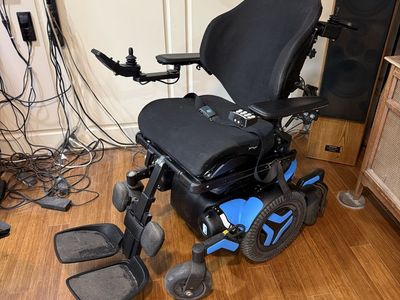Permobil Electric Wheelchair - Fully Adjustable w/ Pneumatic Bladders & Dual Control - Excellent Condition