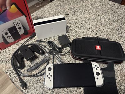 Nintendo switch OLED(white)