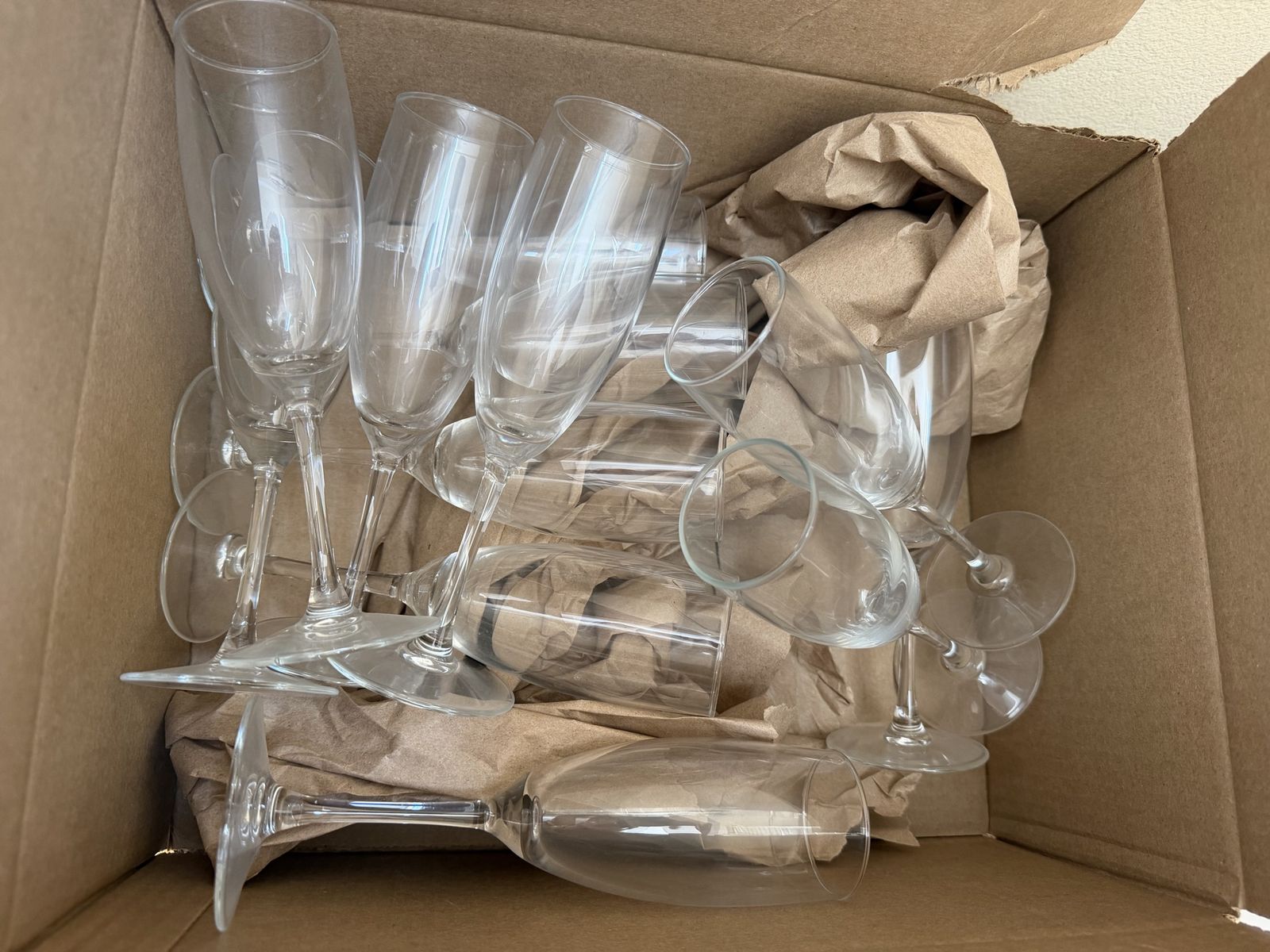 12 NEW Glass Champagne Flutes