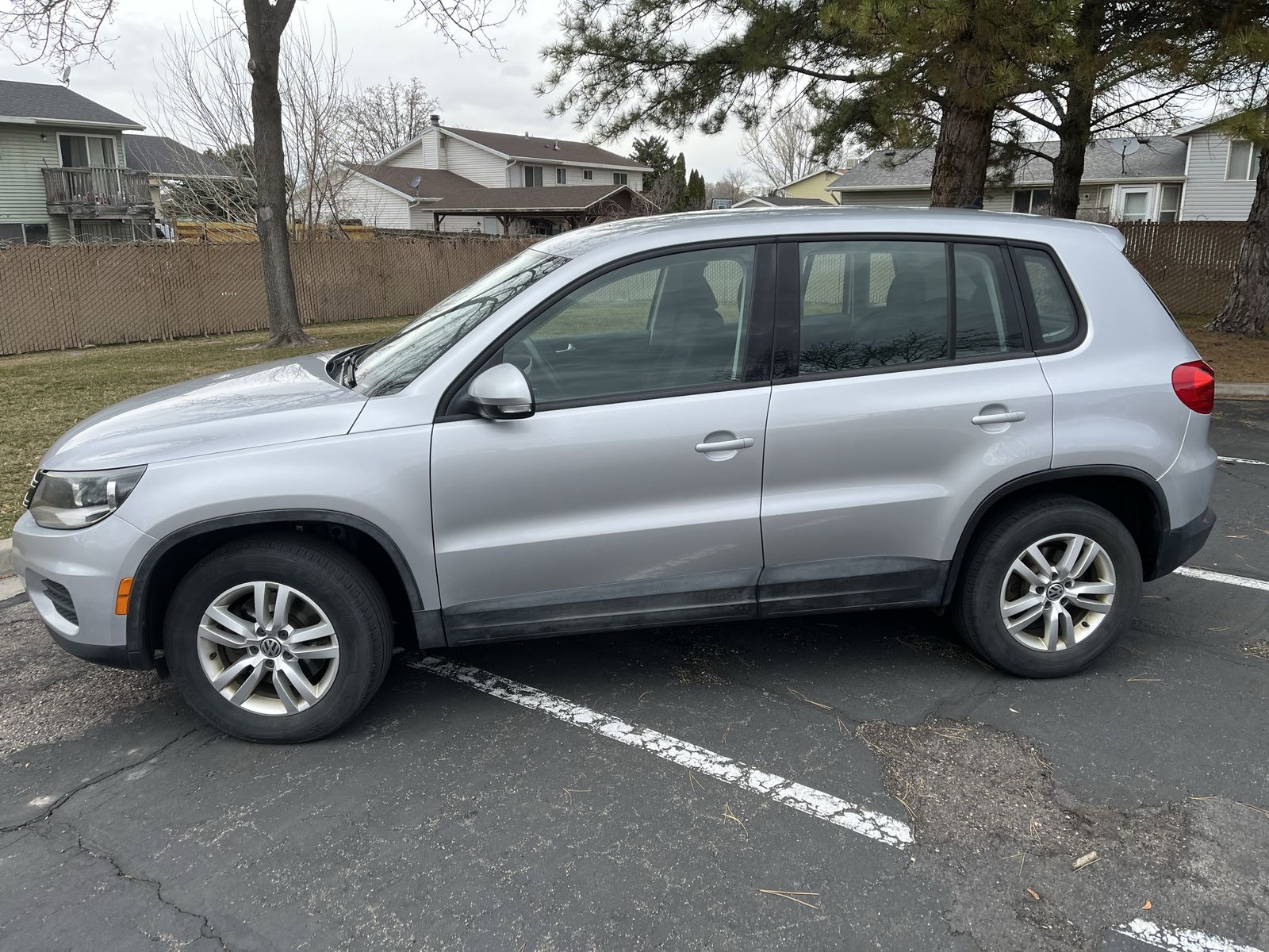 2013 VOLKSWAGEN TIGUAN 2.0T S 4Motion