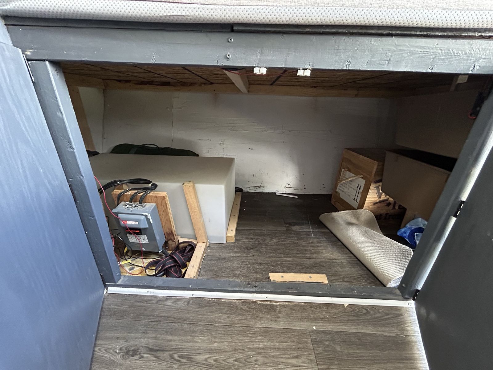 Main image 14