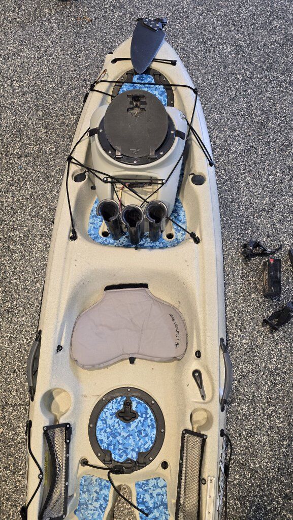 Hobie Mirage 11 Fishing Kayak