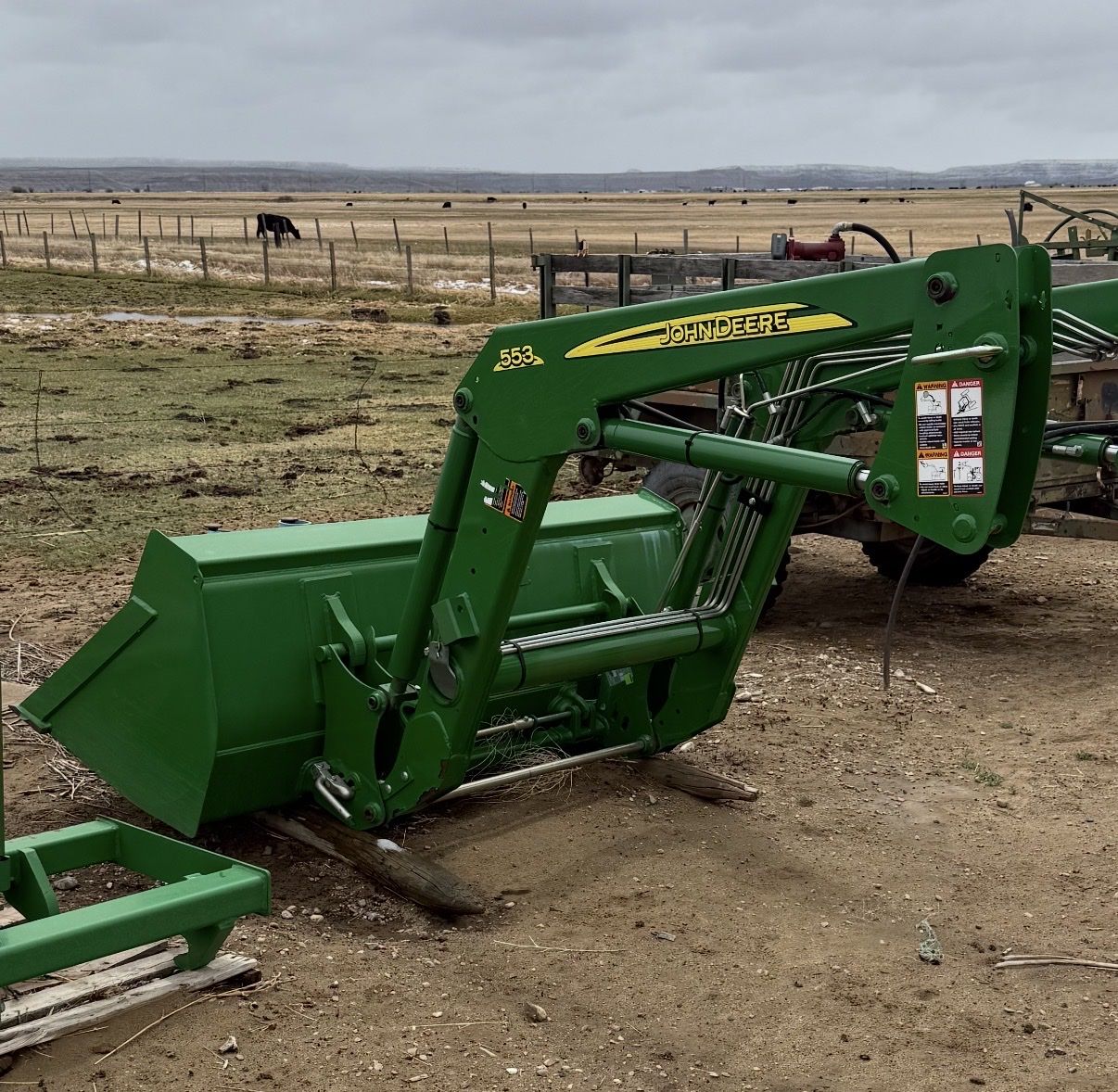 John Deere 553 Loader with Bucket - Green Heavy-Duty Farm Equipment Attachment
