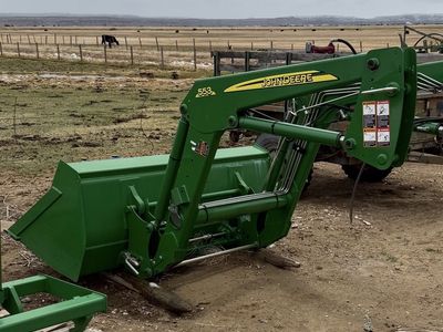 John Deere 553 Loader with Bucket - Green Heavy-Duty Farm Equipment Attachment