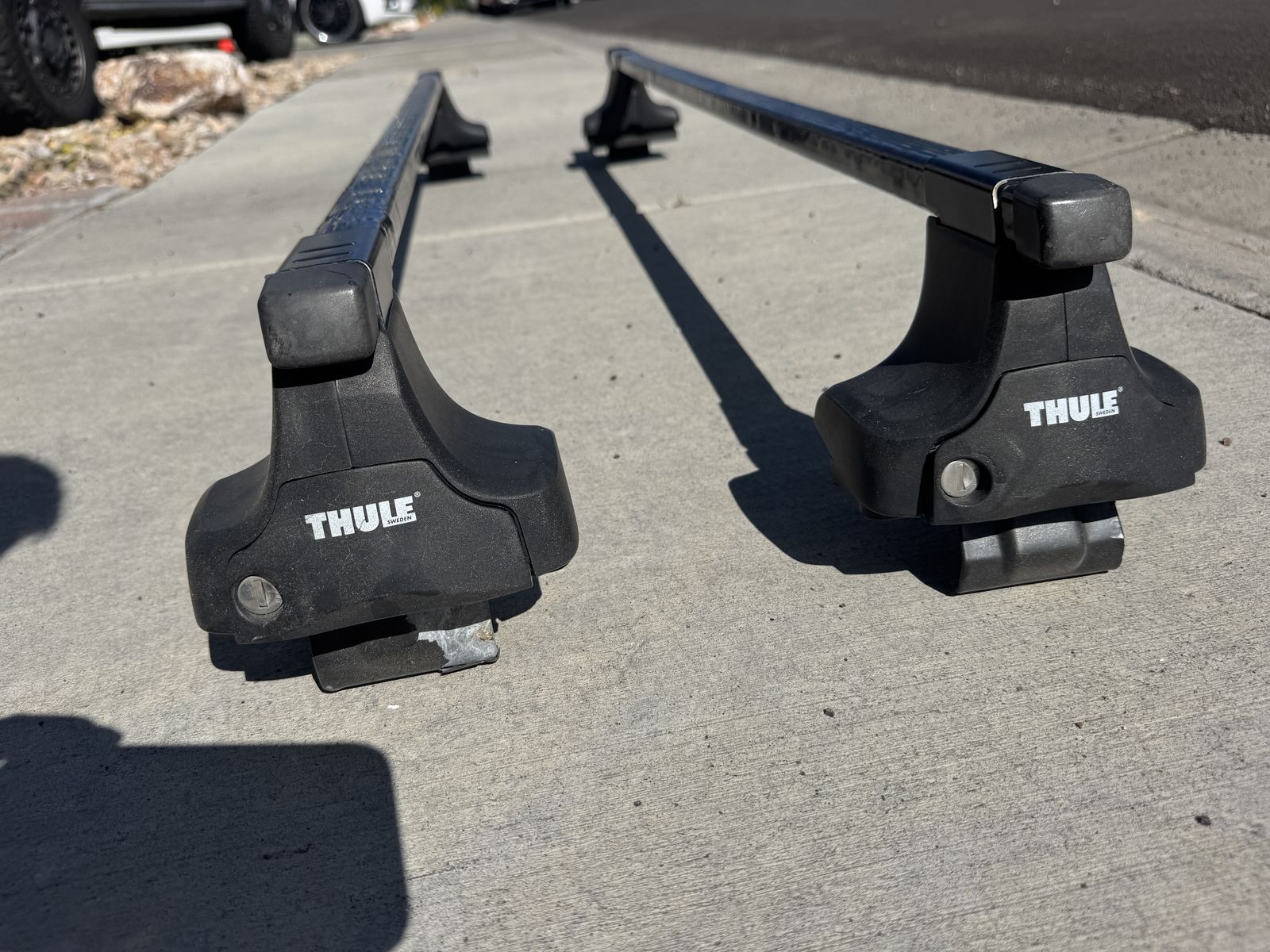 Universal Thule Roof Rack Rails Cross Bars 50"